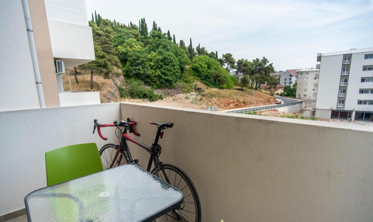 Sunny Hill Suite Ljubovic พอดโกริกา ภายนอก รูปภาพ